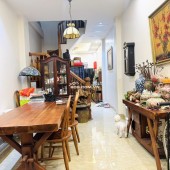 Tôn Thất Tùng - Kim Liên, Nhà 33.5m2, 4ph ngủ, ngõ rộng, gần phố + ĐH Y HN, Ở ngay, Chỉ 8.168TỶ